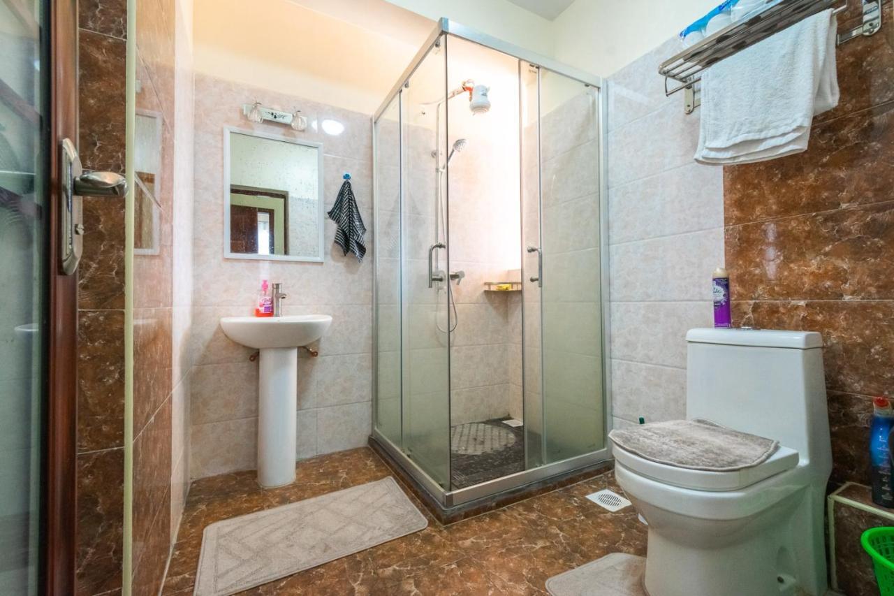 अपार्टमेंट Tropical Themed 3br And Dsq Nairobi
